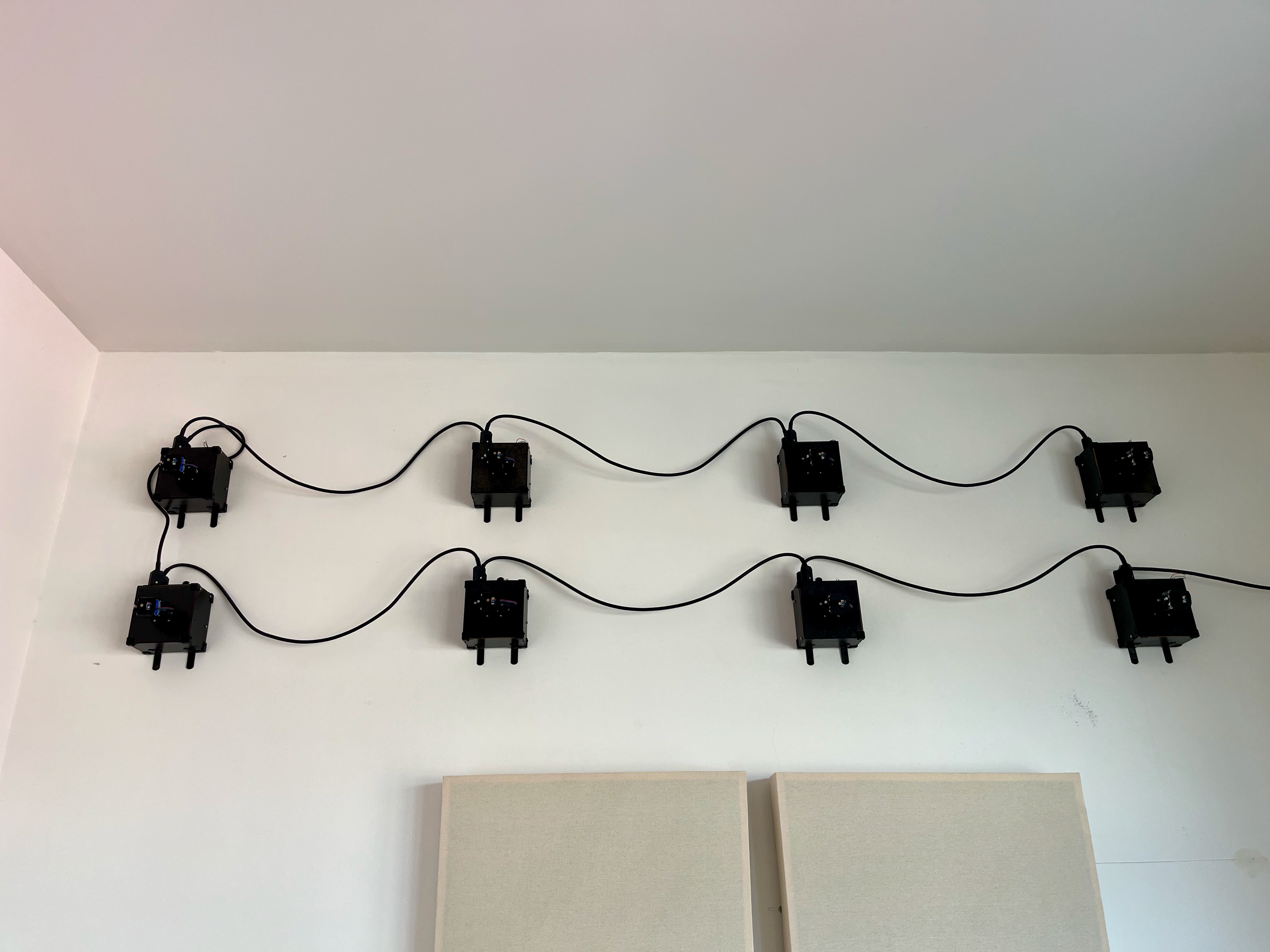 images/3_ptl-wall-cabled.jpeg